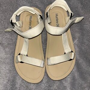 Hurley Women's Sandals - Cream and Tan